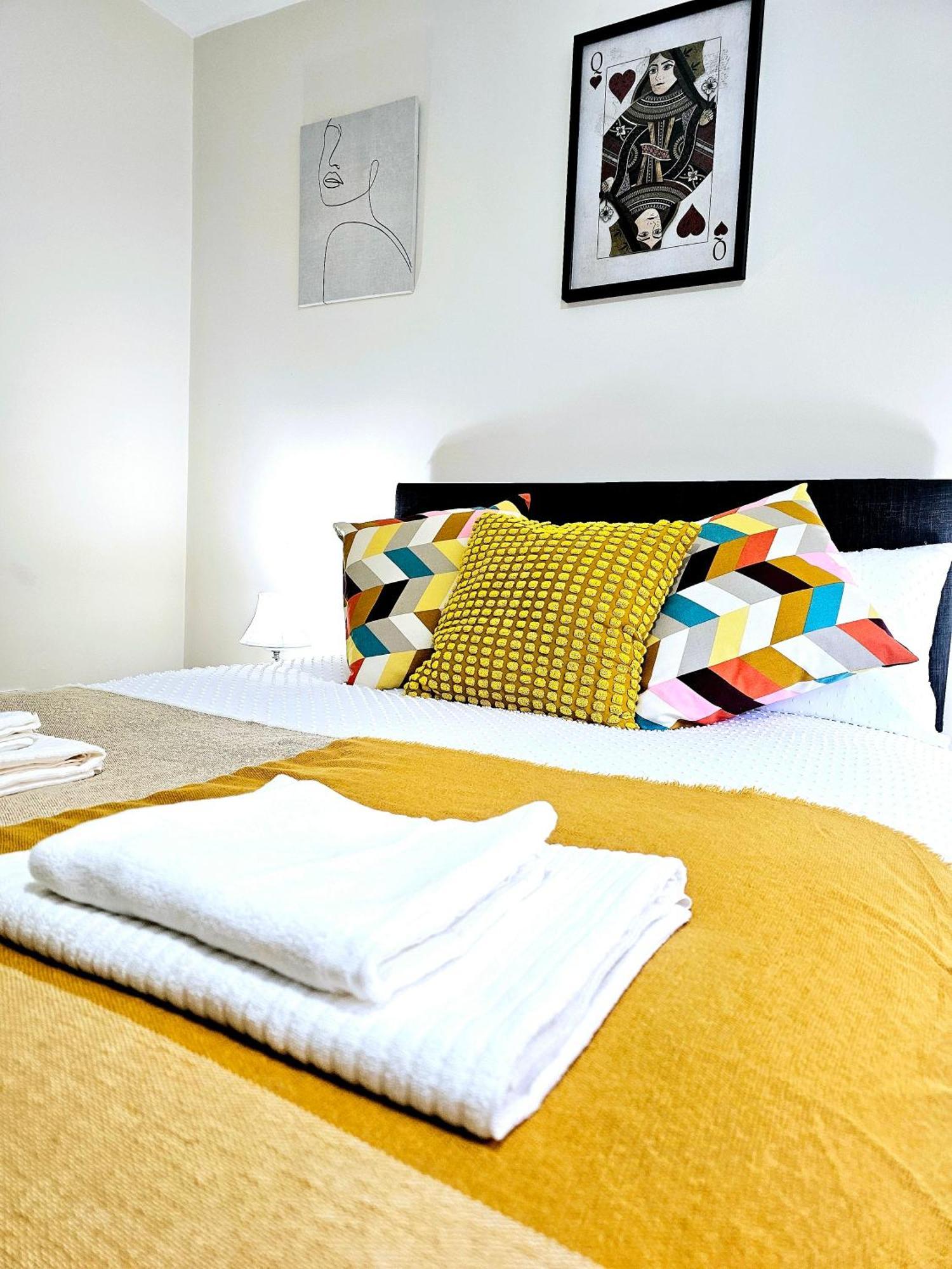 Beautiful Townhouse With Netflix Holiday home *